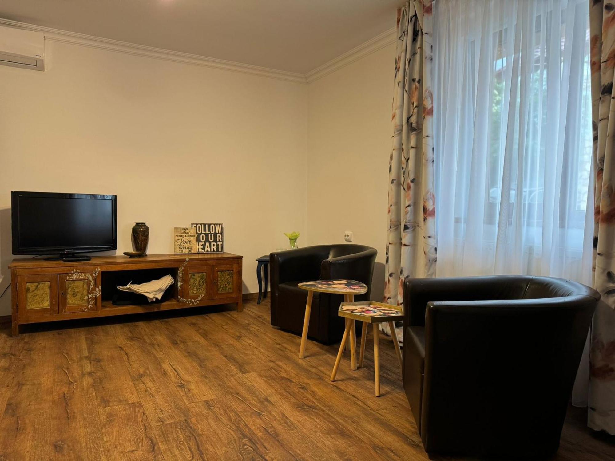 Vila Speranta Pleşcoi Buitenkant foto