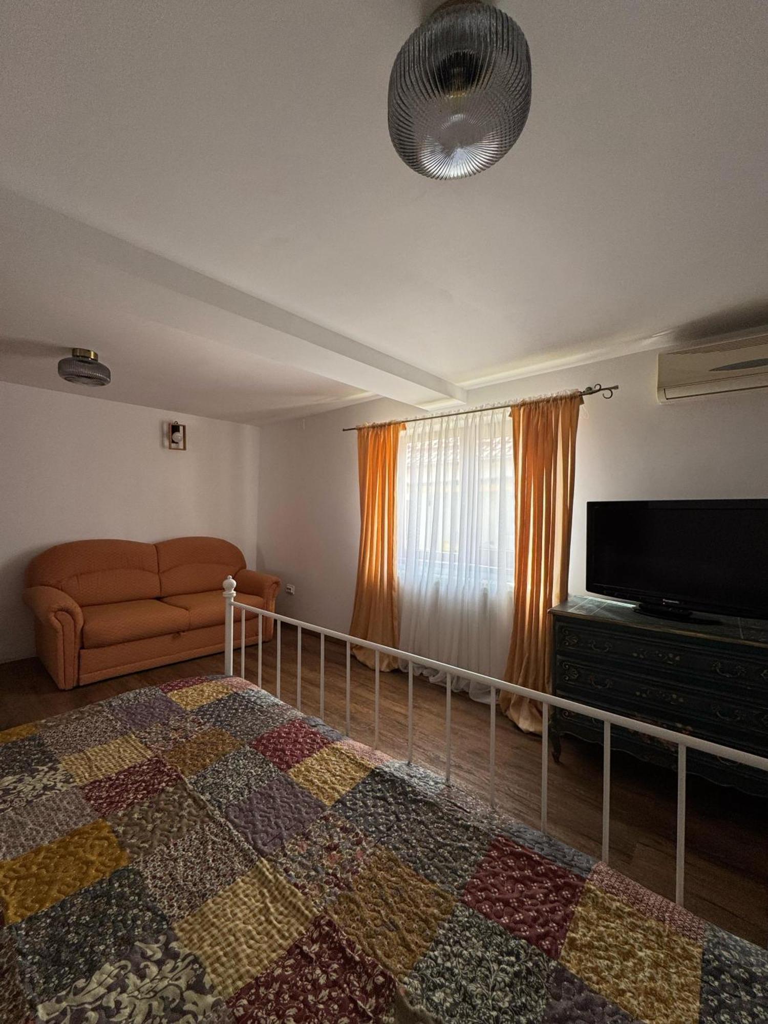 Vila Speranta Pleşcoi Buitenkant foto