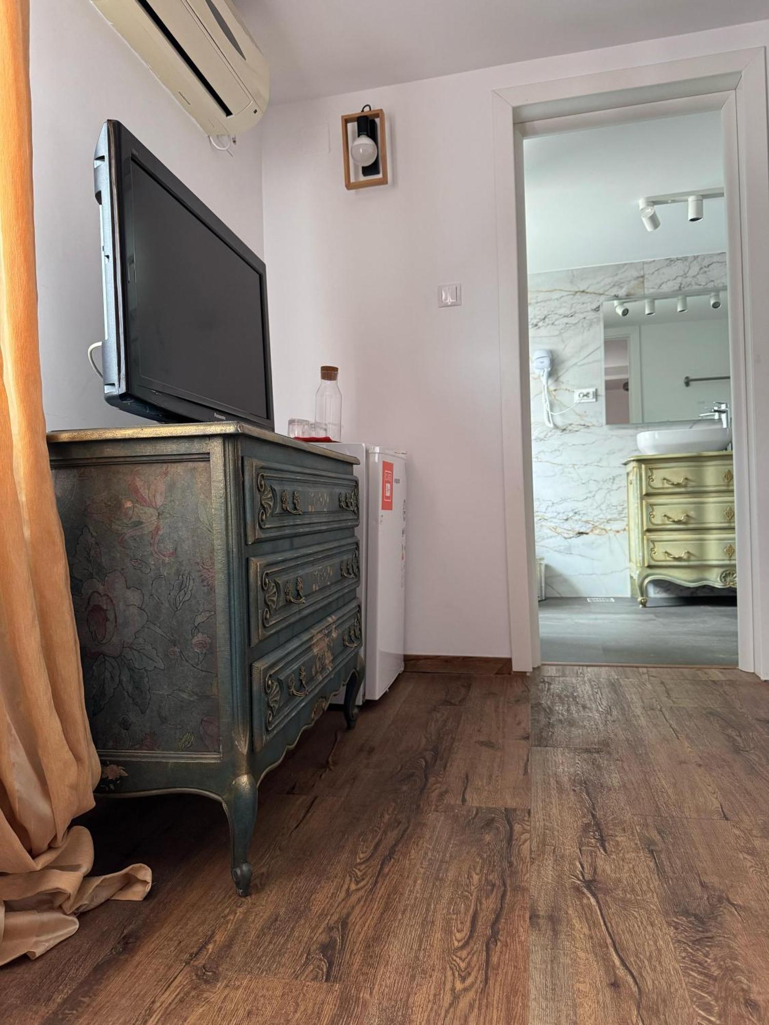 Vila Speranta Pleşcoi Buitenkant foto