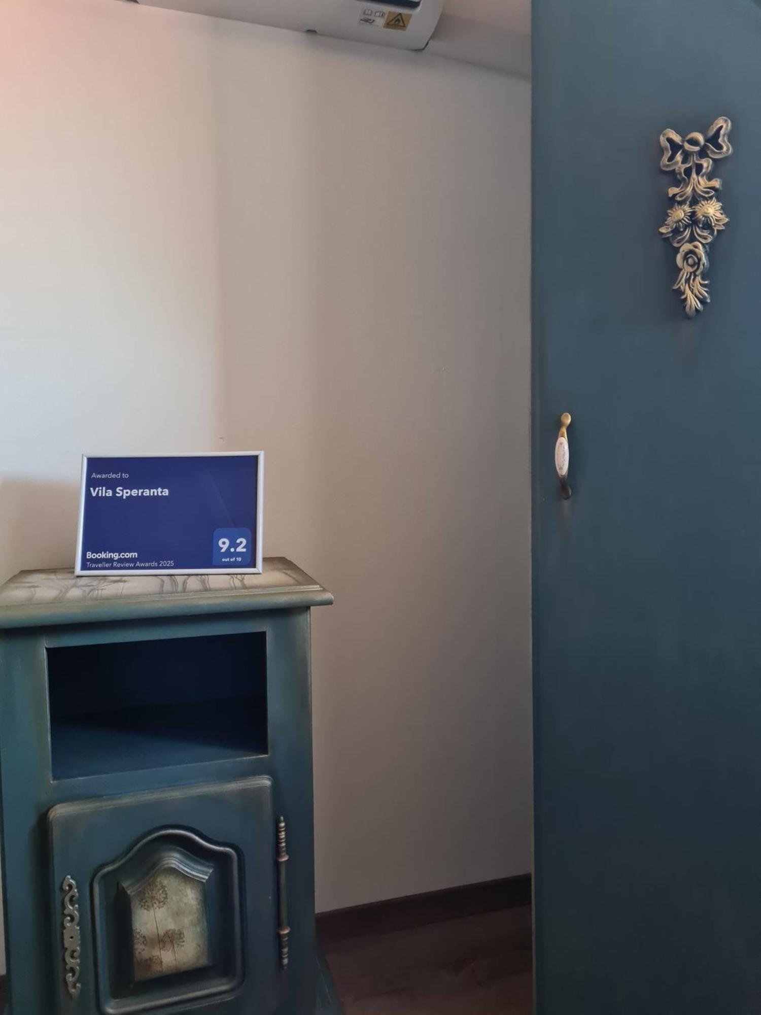 Vila Speranta Pleşcoi Kamer foto