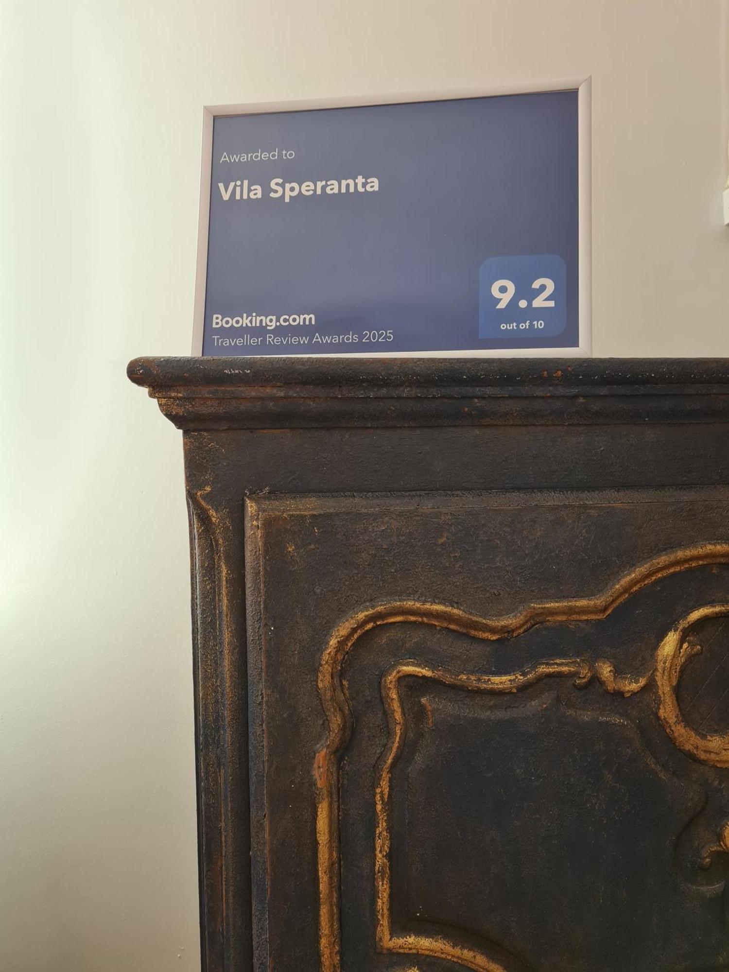 Vila Speranta Pleşcoi Kamer foto
